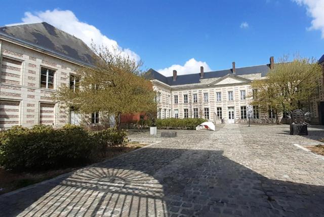 Les Appartements Fénelon Le Cateau-Cambresis Extérieur photo