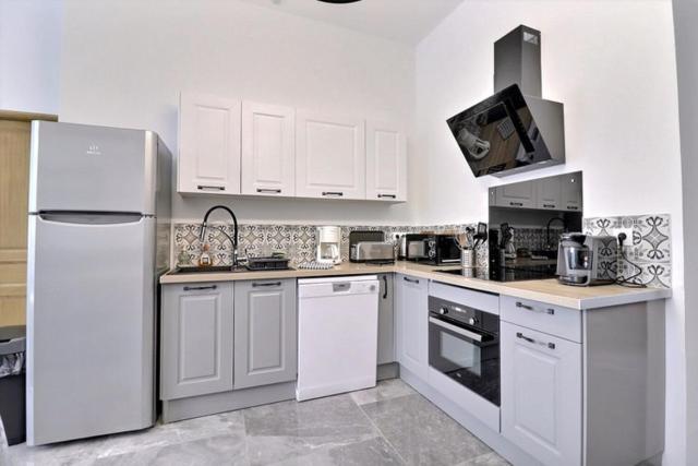Les Appartements Fénelon Le Cateau-Cambresis Extérieur photo